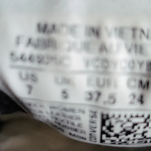 Converse All Star EUC women's metallic gold tennis shoes size 7 - Picture 7 of 9